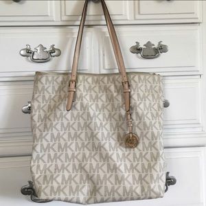 Large Leather Vanilla Michael Kors Tote